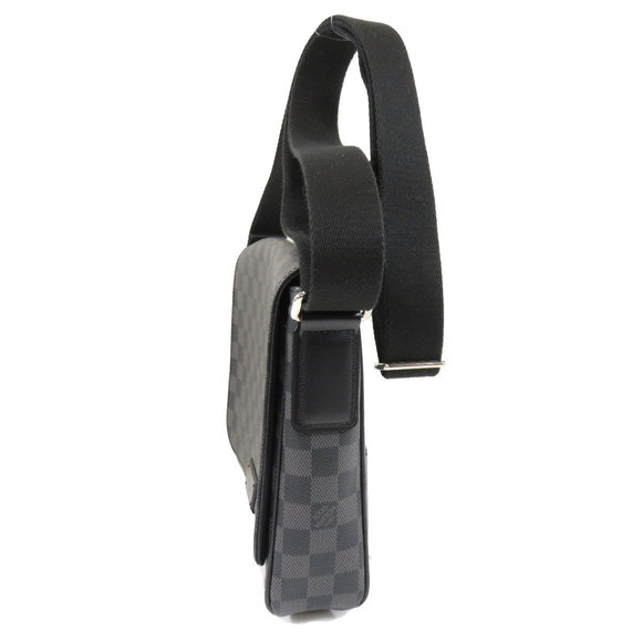 Louis Vuitton District PM Damier Graphite Shoulder Bag Damier Canvas - Picture 3 of 7